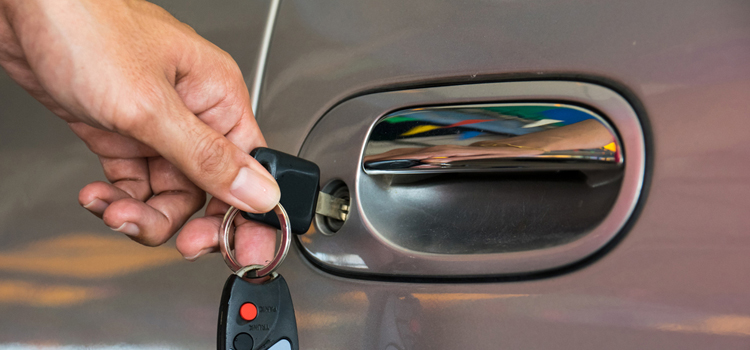 Car door lock repair in Pico Rivera