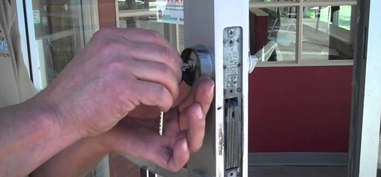 commercial door lock repair Pico Rivera