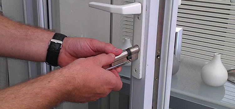 Commercial Door Lock Repair in Pico Rivera